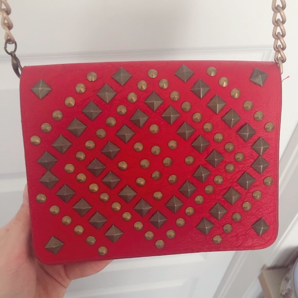 Small chain bag for free if you make purchase! - Picture 2 of 5